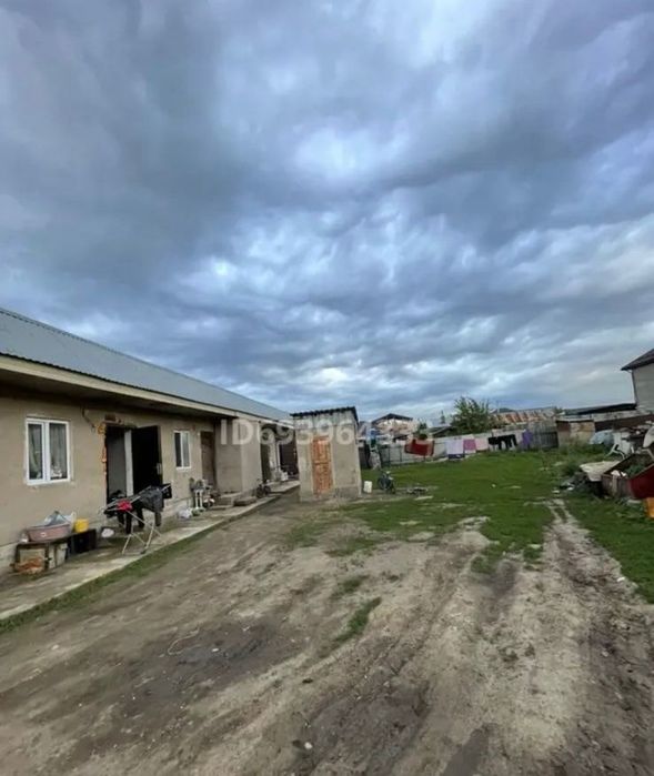 Участок с квартирантами