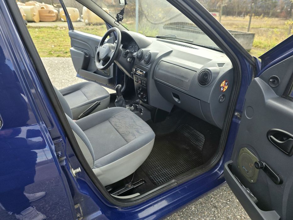 Logan Mcv Facelift//2009 // - 1999 euro !