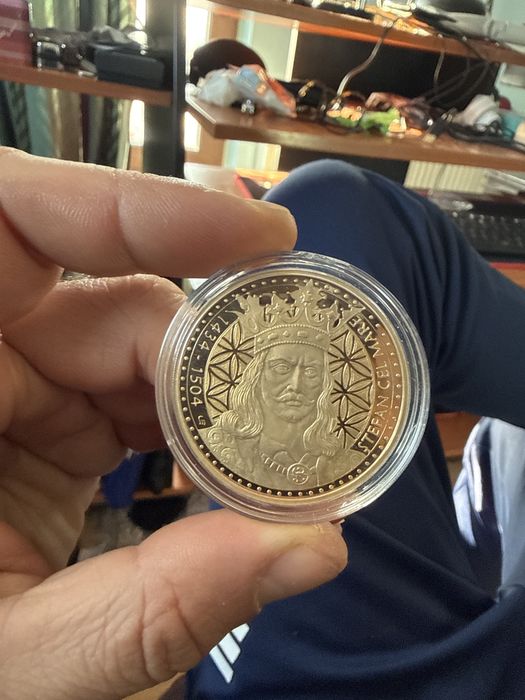 Vand 2 monede Stefan Cel Mare