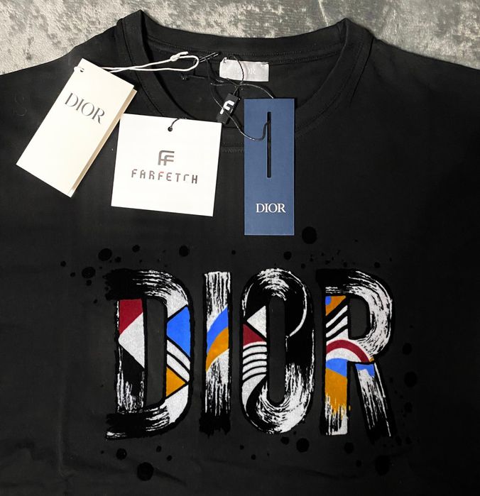 Vând tricou nou de bărbați Dior