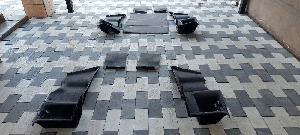 Бмв е39 задная обшивка