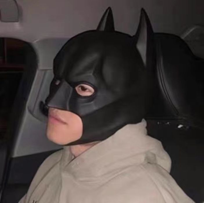 Маска Бeтмена универсального размера