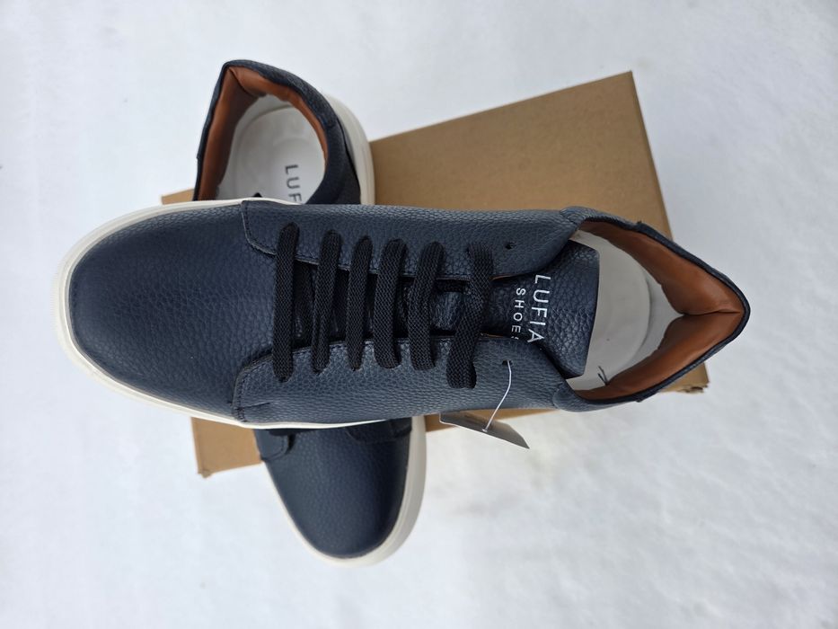Adidași casual bleumarin. 43