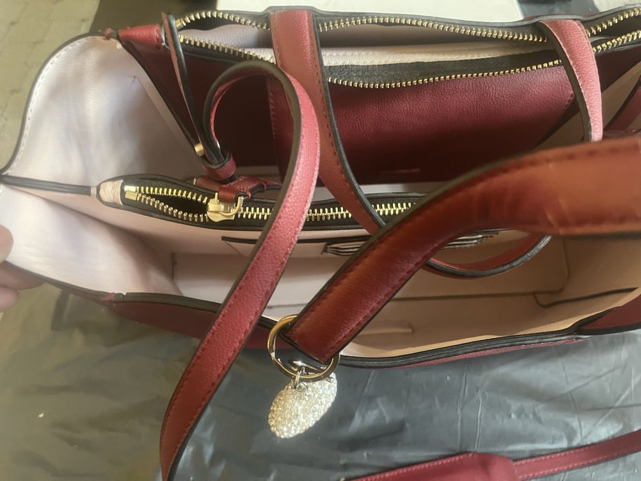 Geanta guess , calvin klein  si sisley