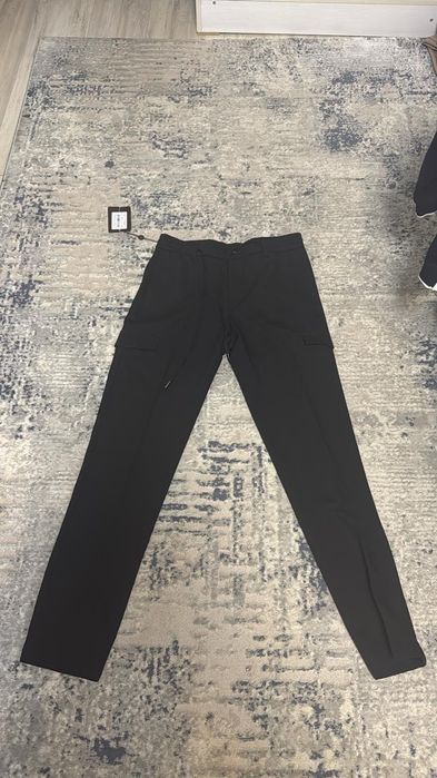 Слаксы карго черные