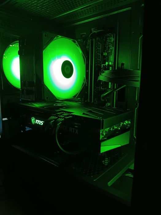 Продам игровой компьютер с i5 12400f с RTX 3060TI DDR4 16 SSD 512