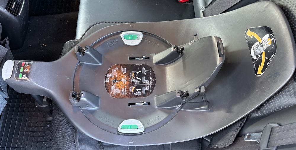 Столче за кола Cybex Sirona Z+ i-Size и база Base Z с Isofix