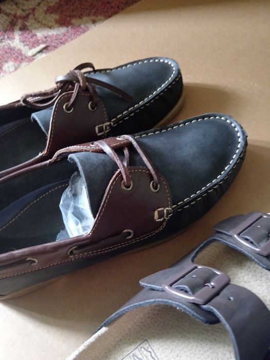 Vând papuci piele  și mocasini Nr. 43