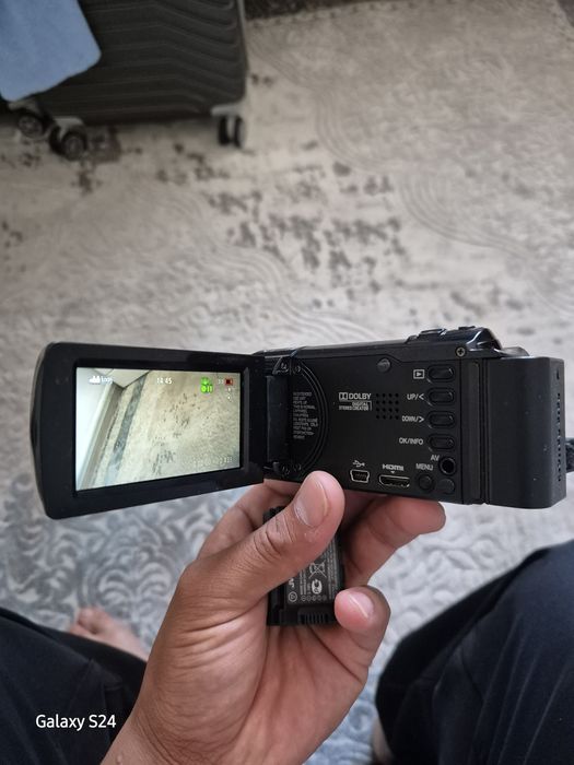 Ручная камера JVC FULLHD