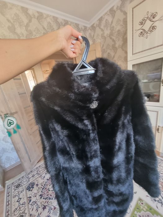 Продам норковую шубу