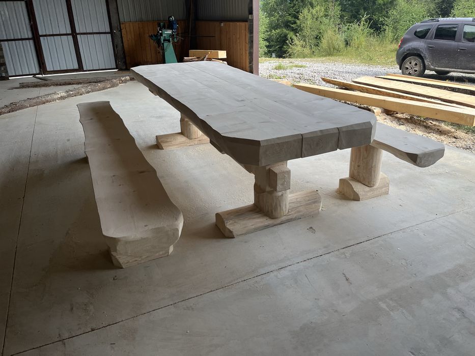 Mobilier lemn masiv