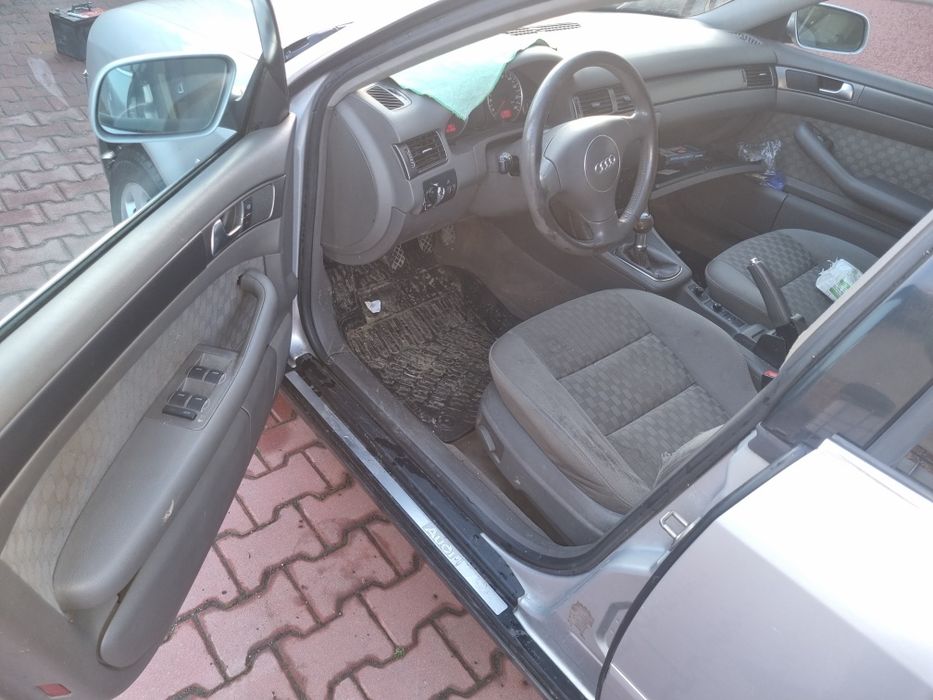 Audi A6 Avant 2004 manual față 2.5 tdi 163 BFC