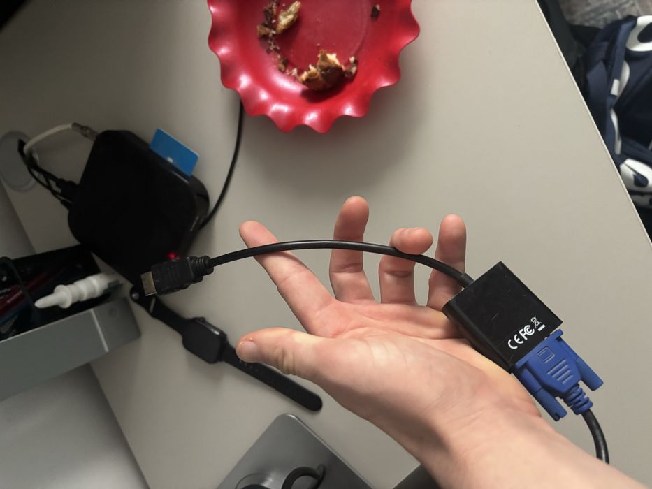 Vand monitor dell 21 inchi cu adaptir hdmi