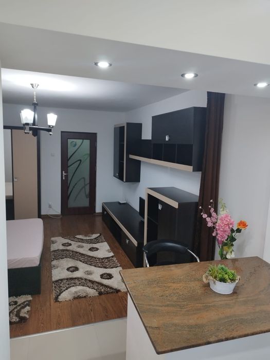 Închiriez garsonieră Craiova Brazda G3