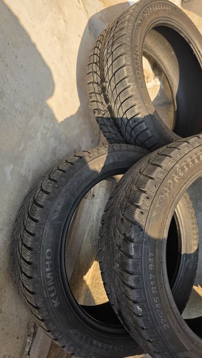 Зимние шины KUMHO на 17