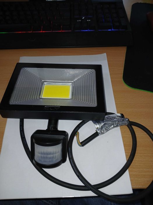 Lumina LED CLY 50W cu Senzor Miscare pentru Exterior, 6500K, IP66