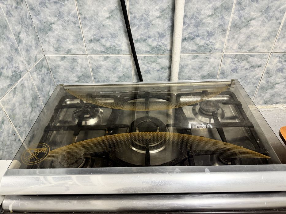 Газ плита печь…..