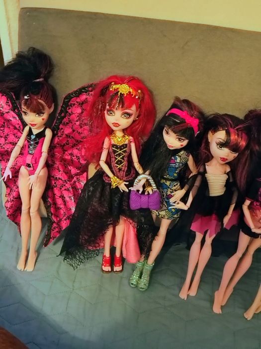 Мостър хай кукли различни
