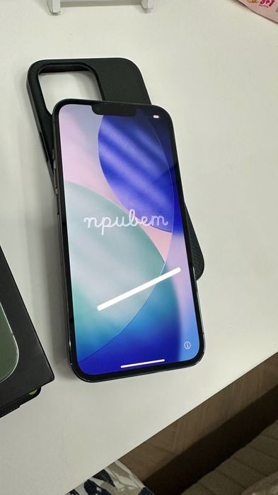 iPhone 13 Pro зеленый