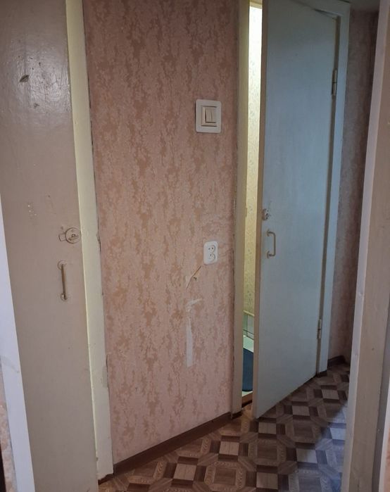 Продам 2к  р-н 8 школы 1/5