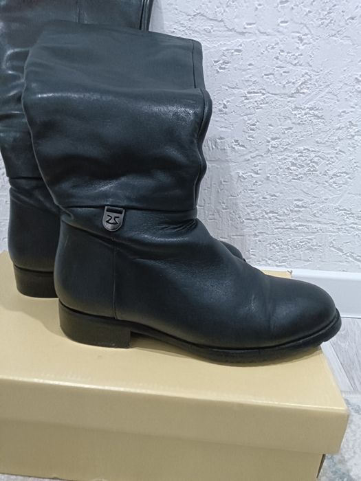 Продам кожаный зимний сапоги