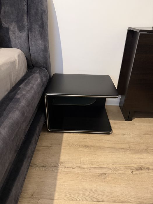 Set de două noptiere Kika