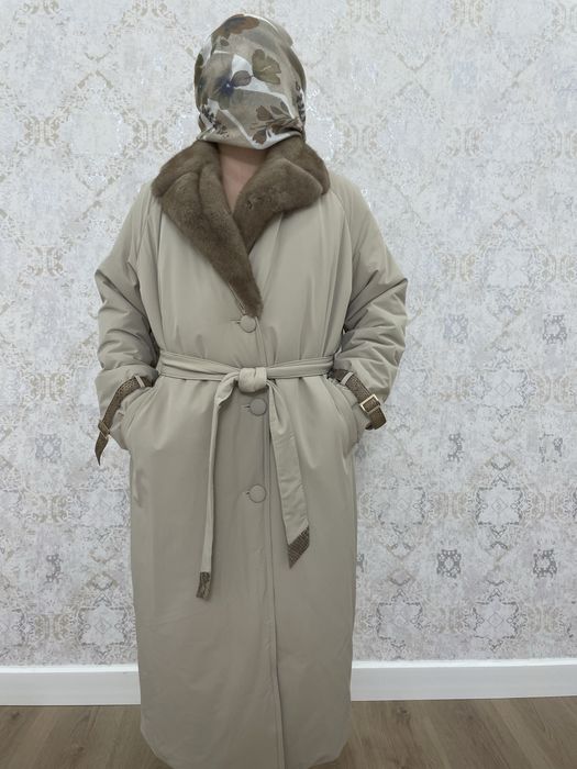 Продам новое пальто Rafaello