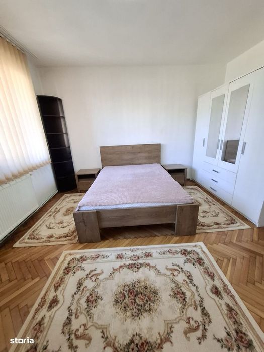 Apartament 2 camere+ bucătărie- Cartier Gruia strada Vânătorului
