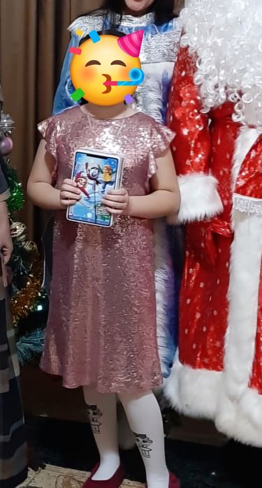 Платье нарядное на девочку