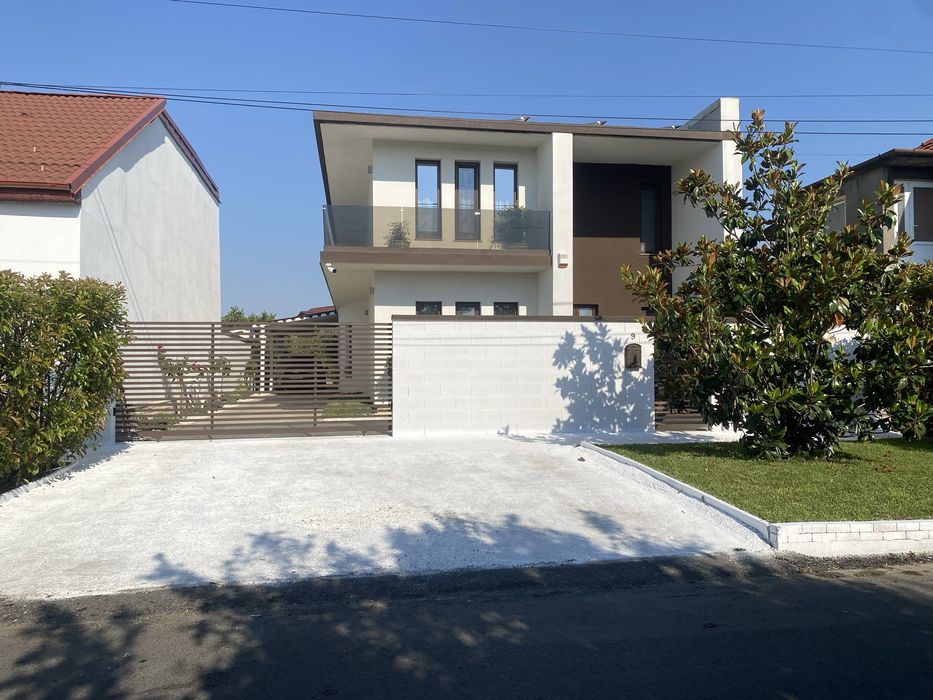 Casa cu piscina Gradiste