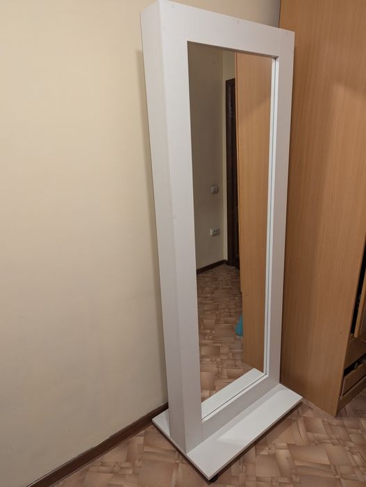 Зеркало напольное на колесиках 70х183