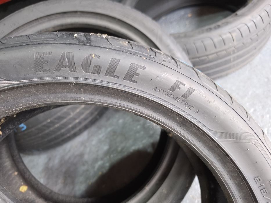 215 45 18 vara goodyear