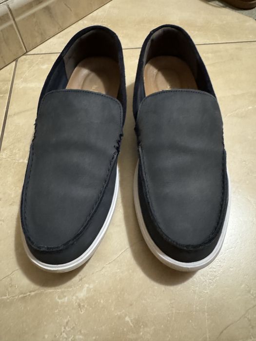 Продавам обувки Clarks