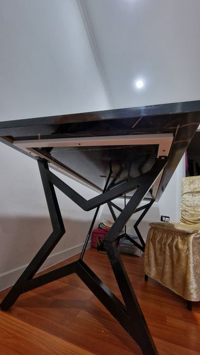 Продам стол и стулья