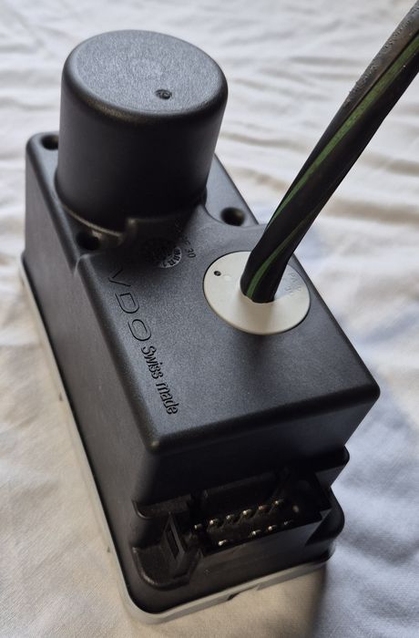 Помпичка централно голф 3 хечбек