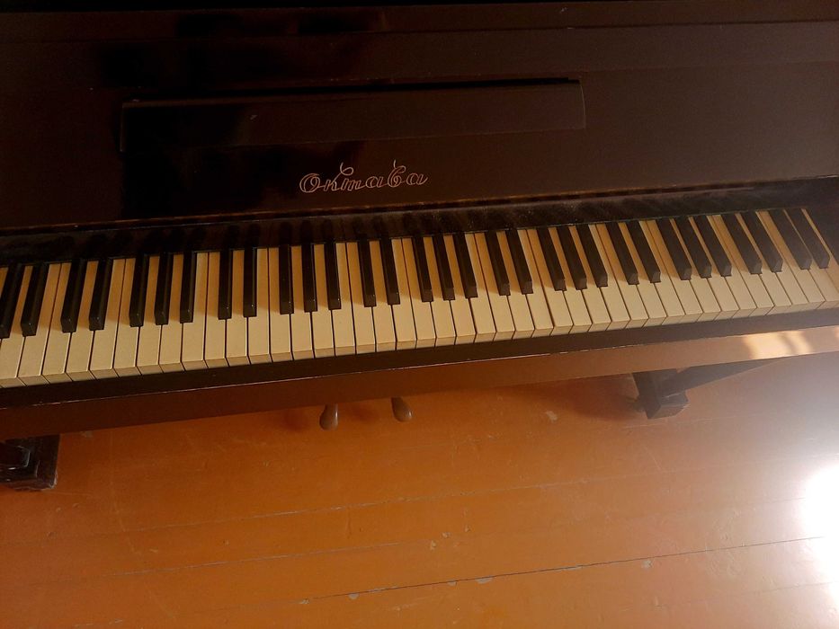 Актва б/у – надежное пианино для дома или школы