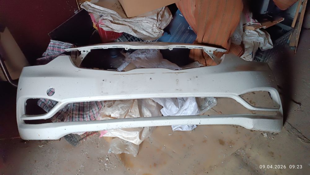 Продам б/у бампер (оригинал) на КИА Церато.