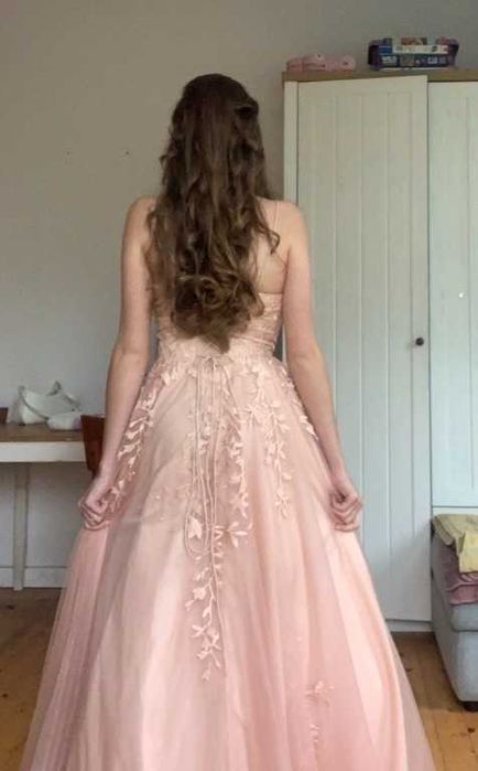 Розова бална рокля, размер S – елегантна, носена веднъж