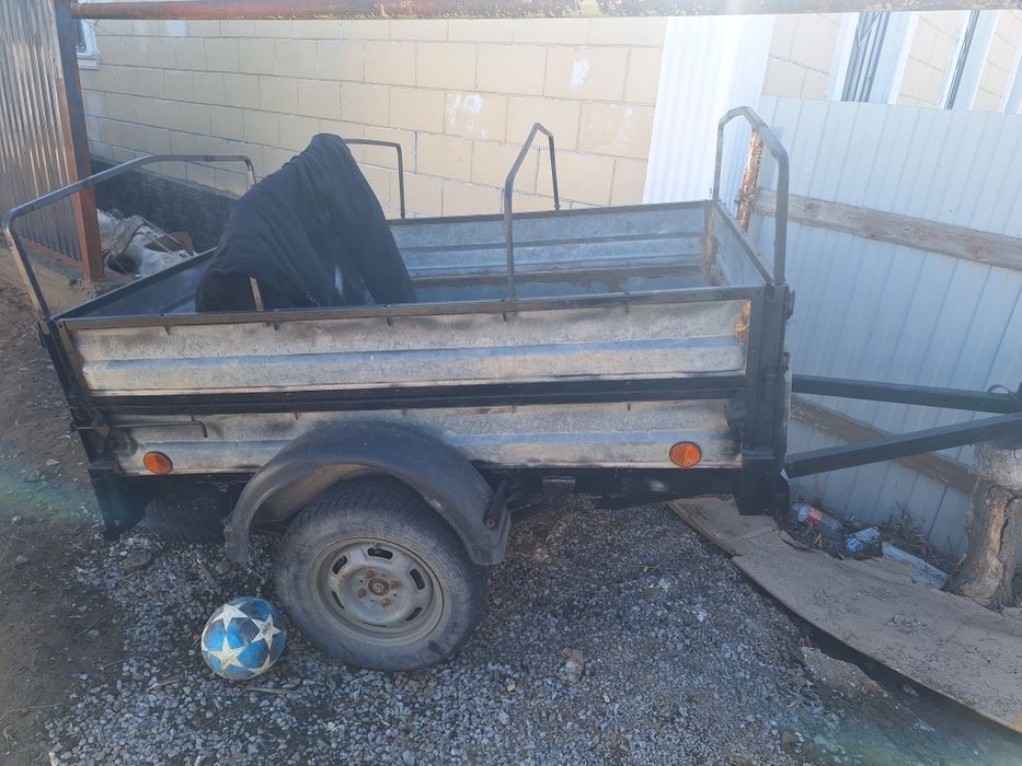 Продам прицеп лекковой