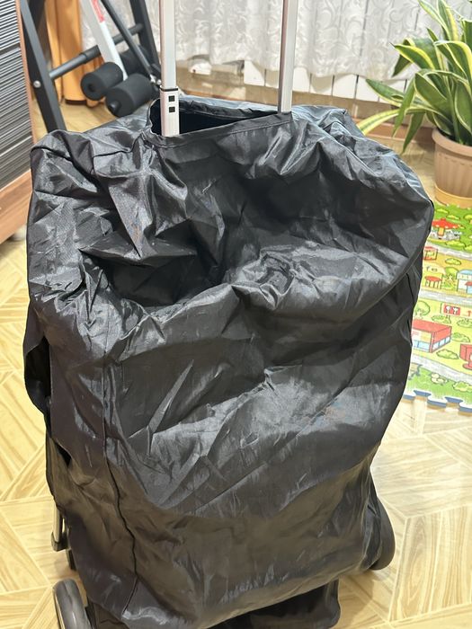 Продам маневреную коляску Mstar для девочки