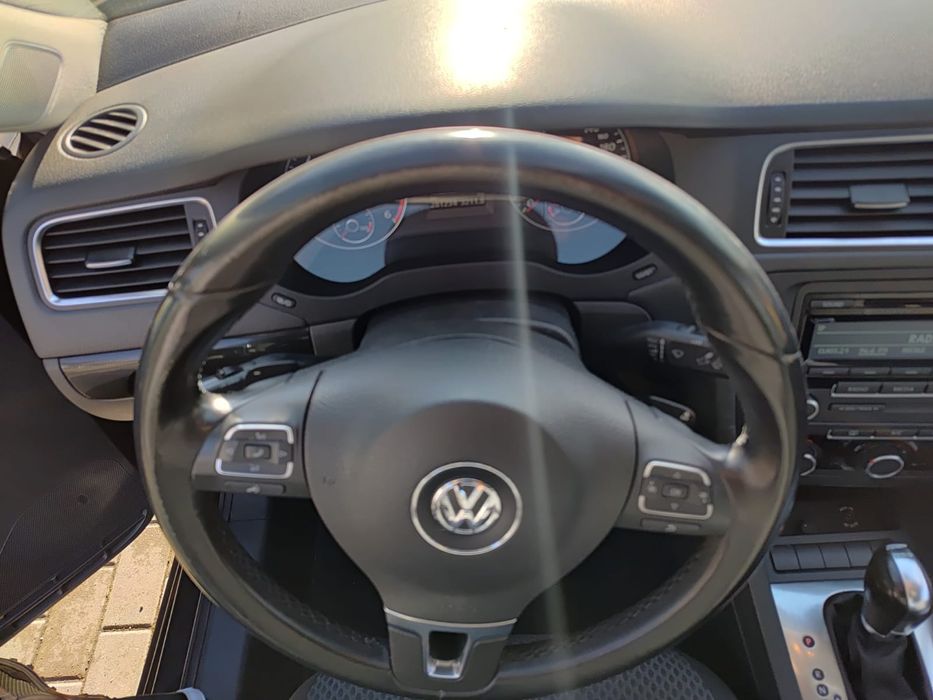 Vw Jetta 1.6 euro 5 an 2013 automată