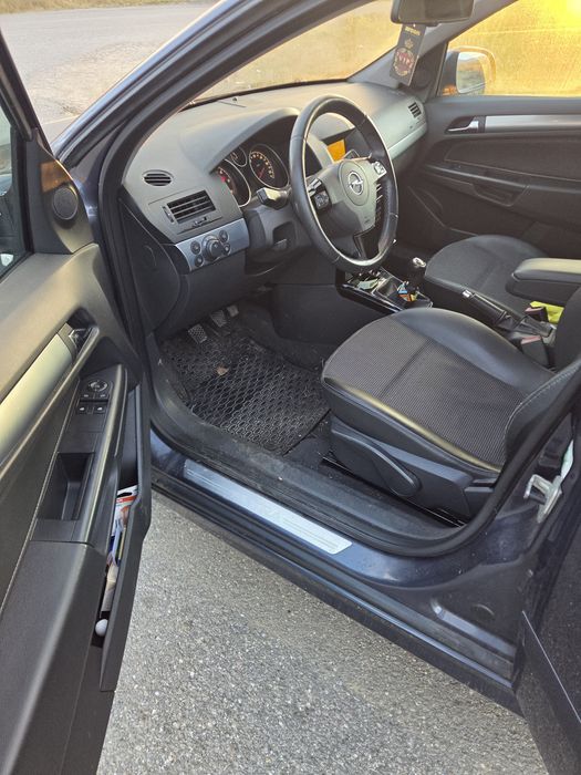 OPEL Astra 2010 — imagine 3