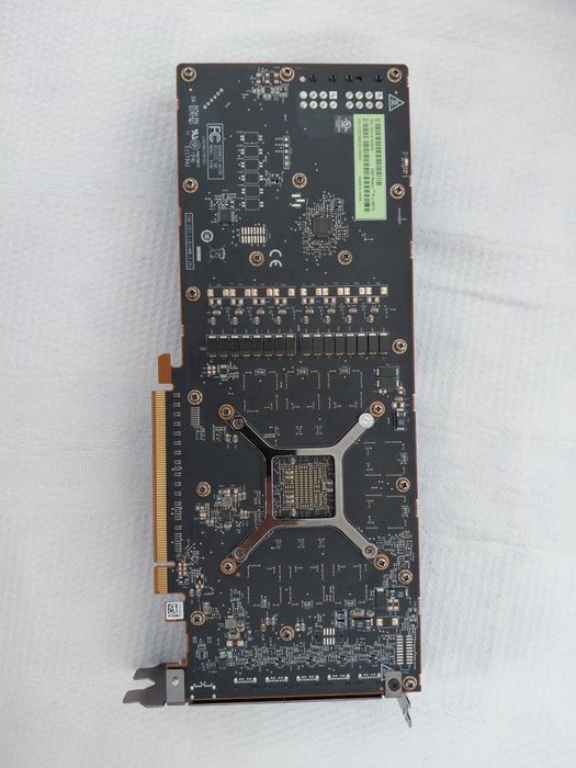 AMD Radeon Pro W5700 DDR6 8GB PCIe 4.0 Mini DisplayPort 1.4