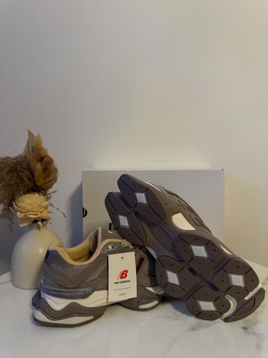 Adidasi New Balance 9060 Bej