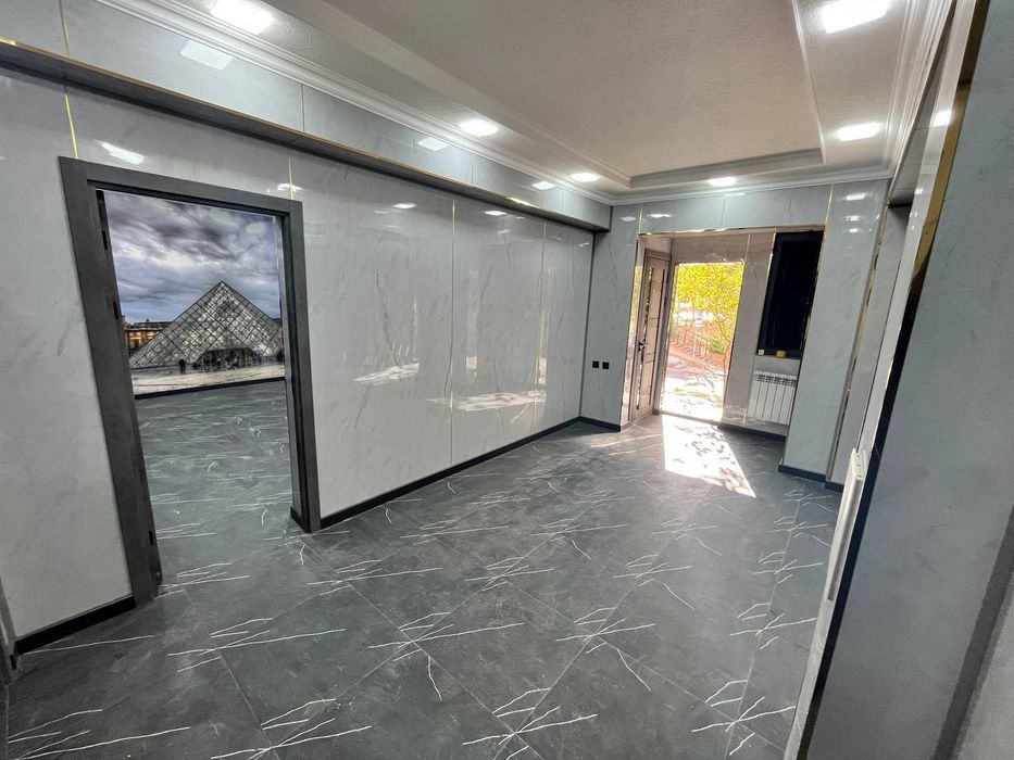 Срочно продаётся офис дуружба хамкорбанк