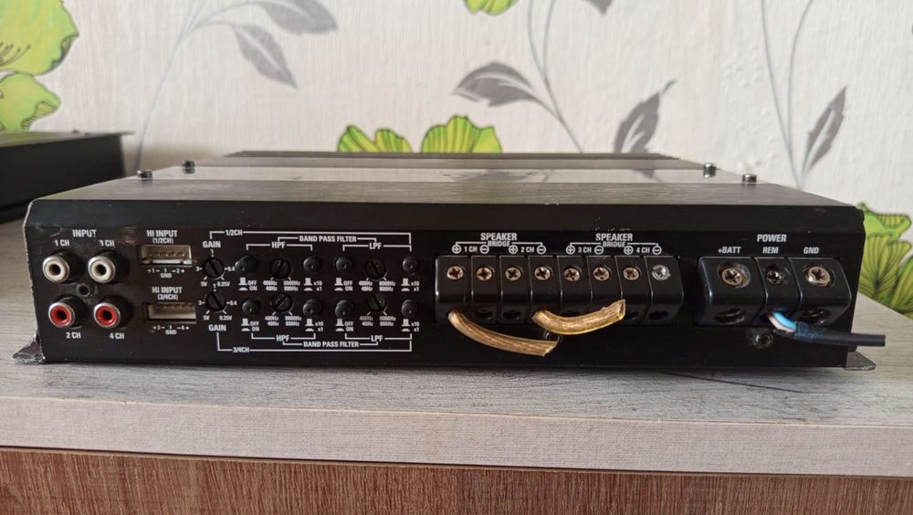 Усилители звука  автомобильные