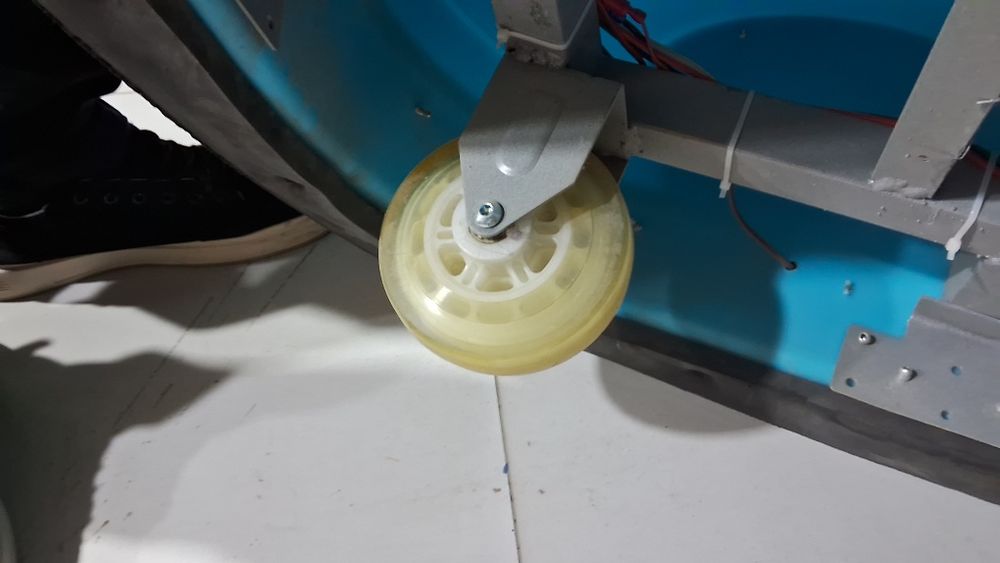 Afto dron sotiladi batareylali