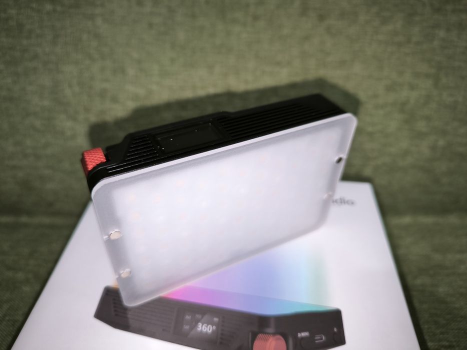 Продам свет Aputure MC Pro новый