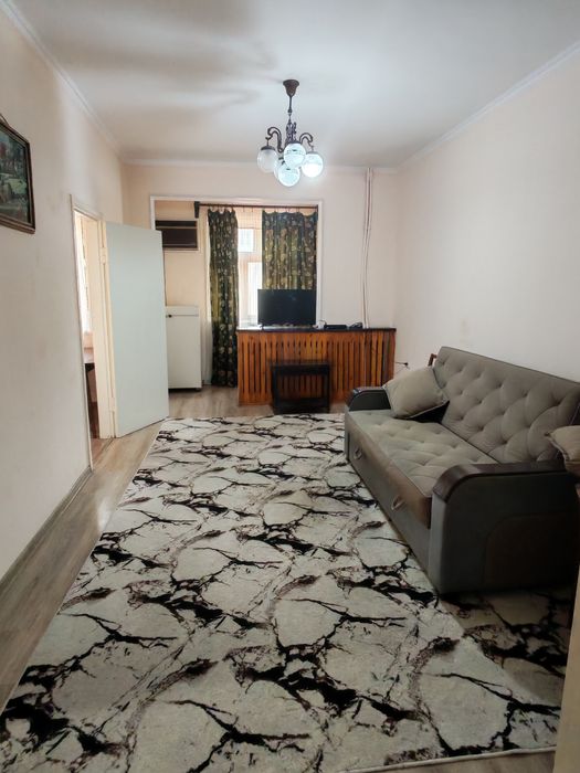 Аренда квартира Яшнобод метро лисинова 4.   2/2/4