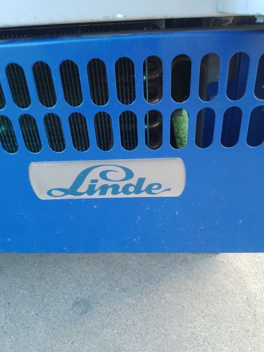 Отворена хладилна витрина